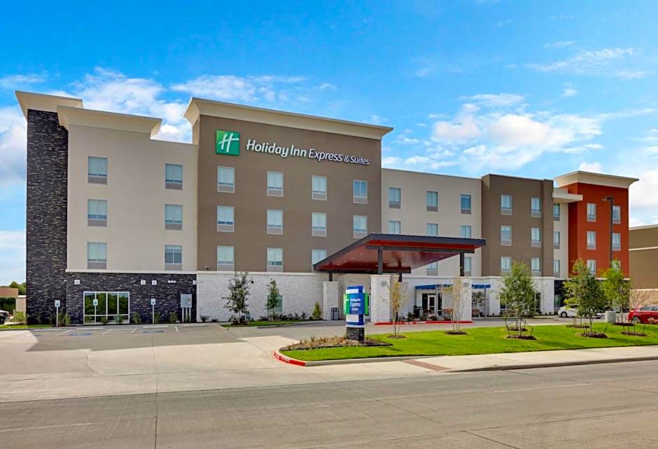 Holiday Inn Express And Suites Plano - The Colony By IHG