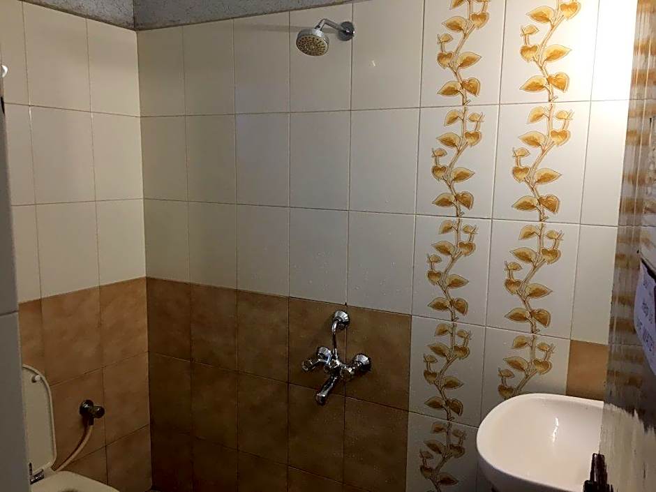 COASTAL GRAND HIGH LAND PARADE