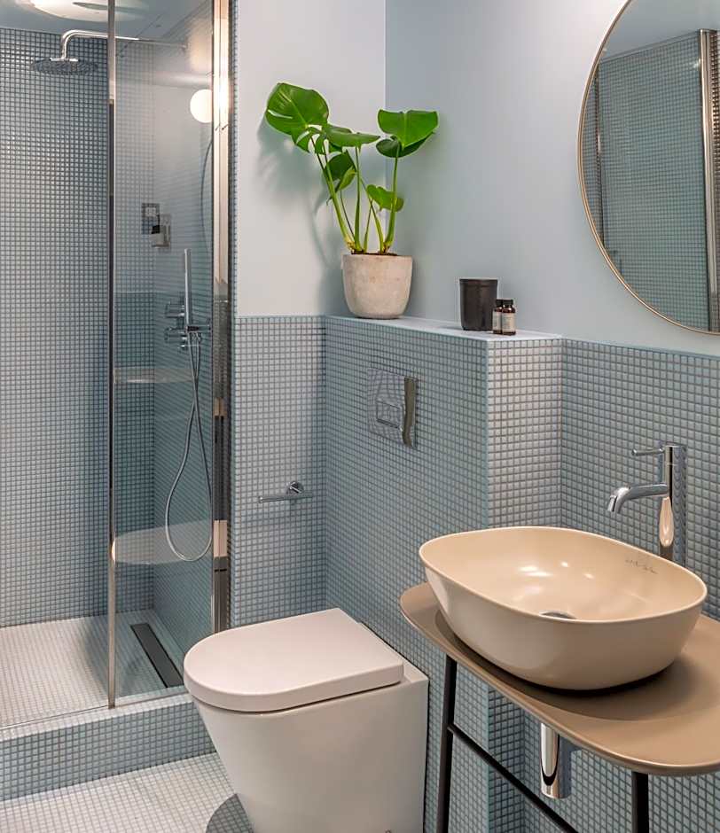 Bermonds Locke, Tower Bridge