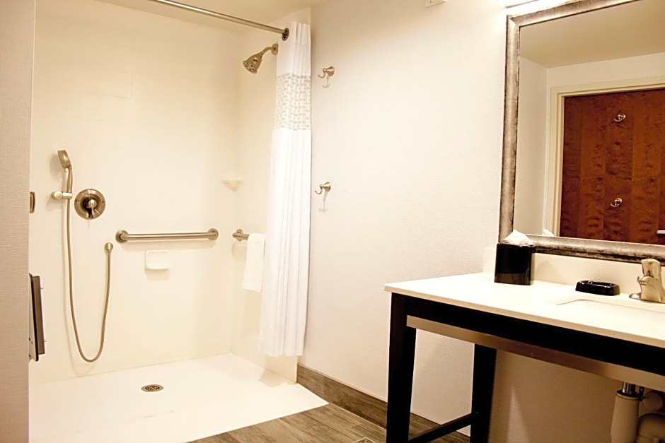 Hampton Inn and Suites Columbus, MS