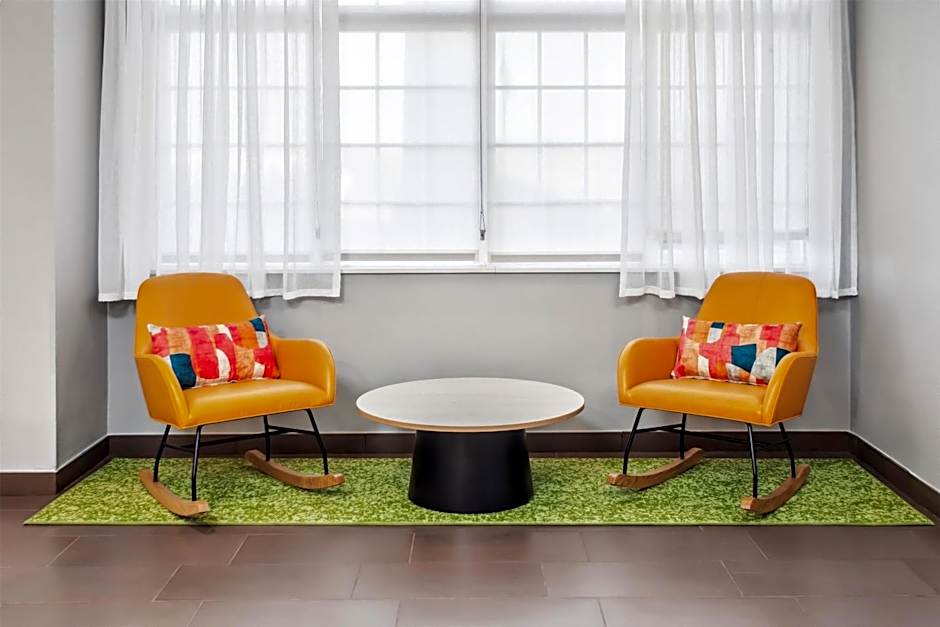 Spark by Hilton Rochester South