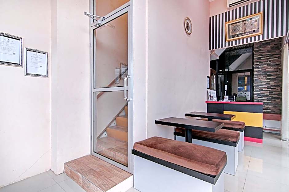 OYO 90591 Sanaya Guest House Syariah