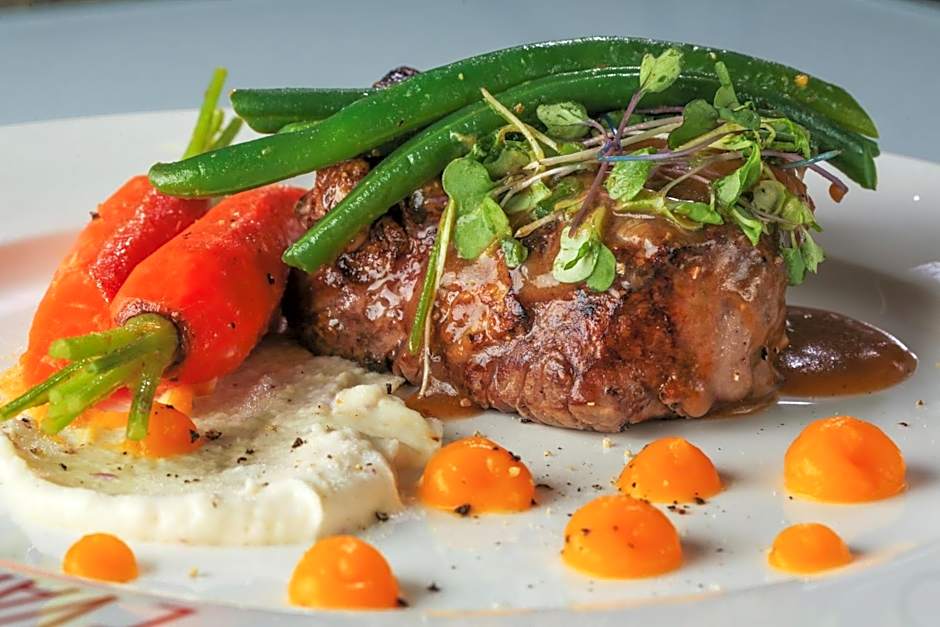 Holiday Inn Edmonton South - Evario Events By IHG