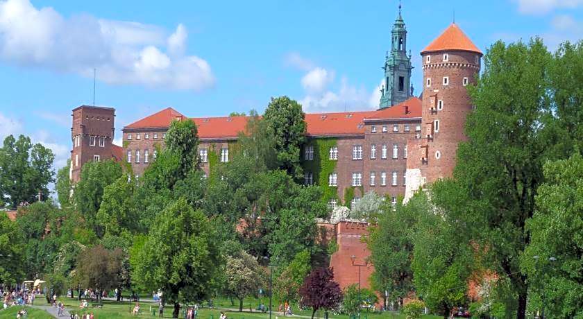 Krakow Inn Hostel – Krakow, IA