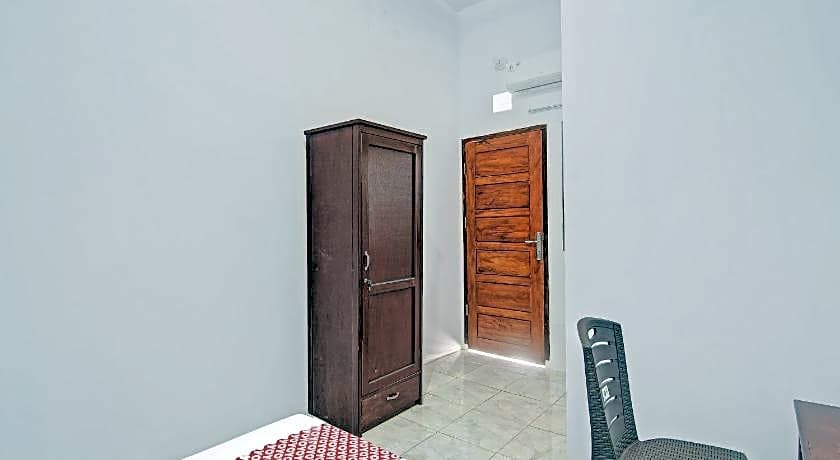 SPOT ON 91995 Cvictory Inn