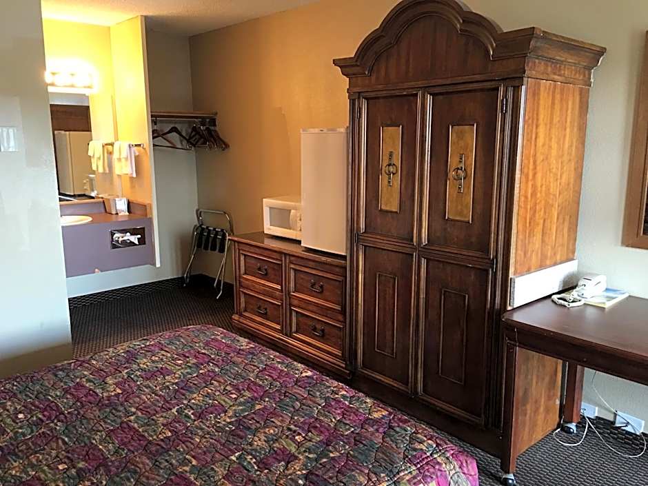 Cedars Inn Lewiston