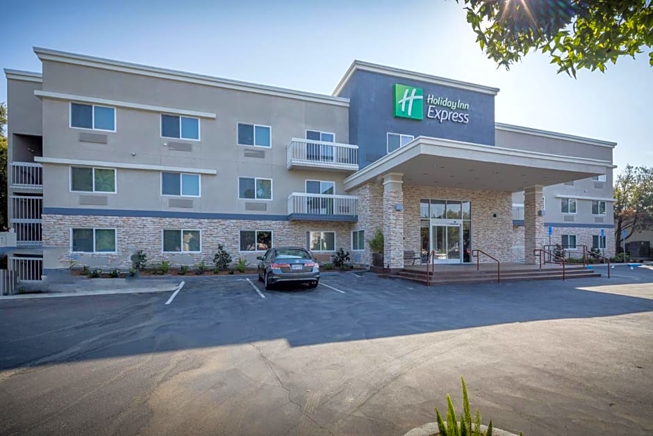 Holiday Inn Express Sunnyvale - Silicon Valley By IHG