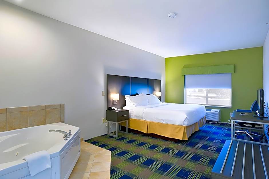 Holiday Inn Express Hotel & Suites Vermillion By IHG