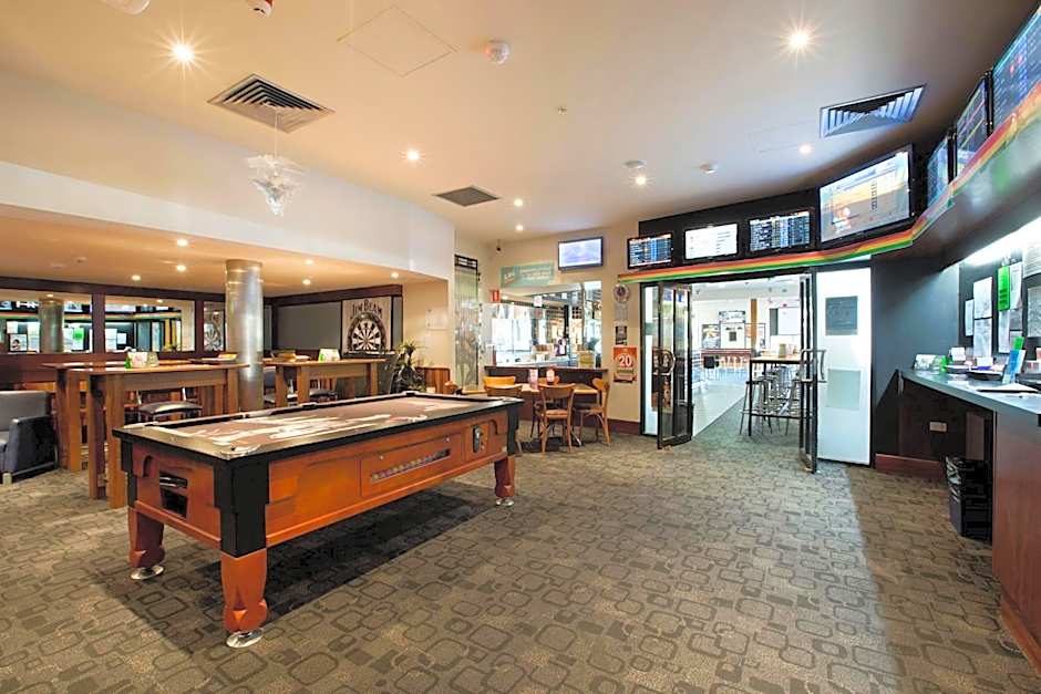 Nightcap at Playford Tavern