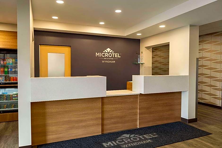 Microtel Inn and Suites by Wyndham Val d Or