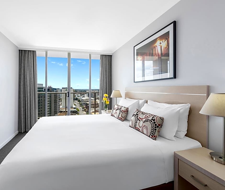 Oaks Brisbane Lexicon Suites