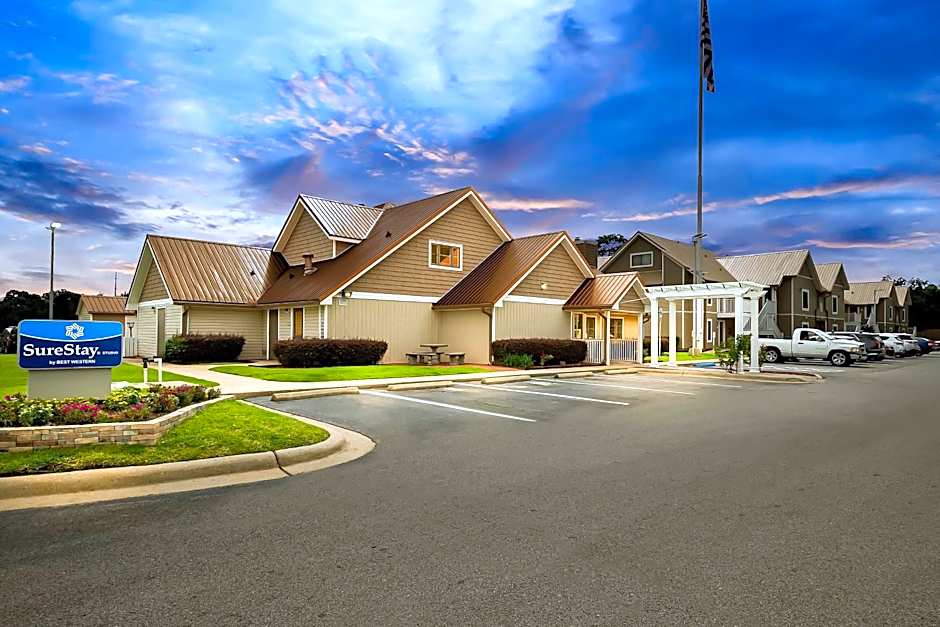 SureStay Studio by Best Western Pensacola