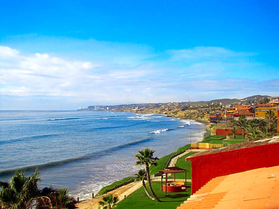 Puerto Nuevo Baja Hotel & Villas