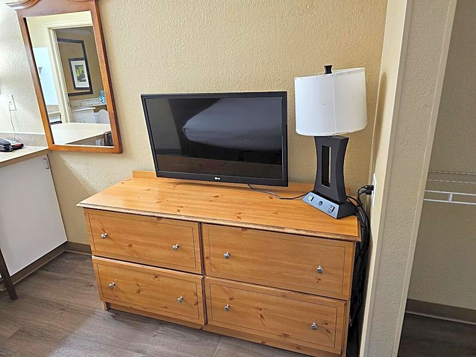 Suburban Studios Raleigh - Crabtree Valley