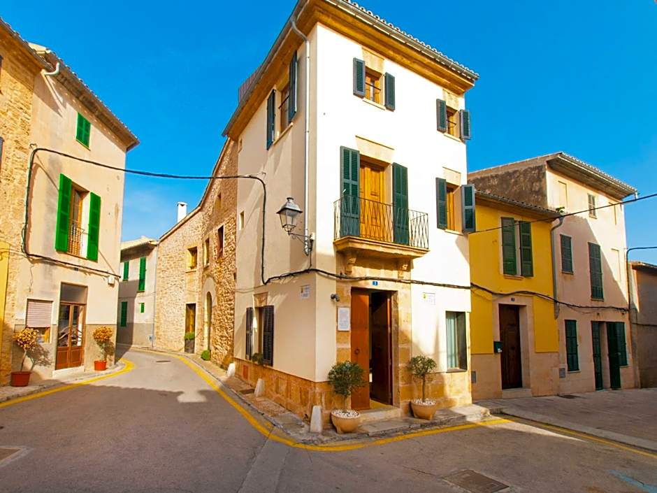 Cas Ferrer Nou Hotelet