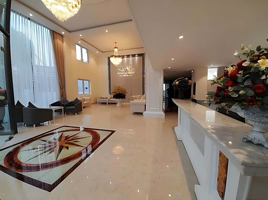 Nature Hotel - Pham Hong Thai