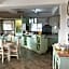 Sir Roys Guesthouse At The Sea