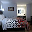 Econo Lodge Inn & Suites Southeast