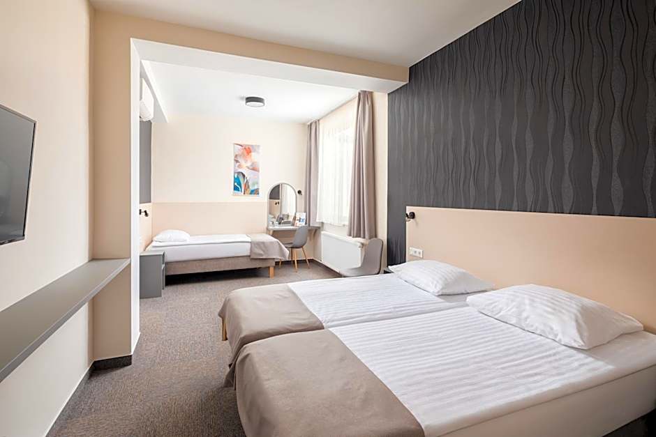 Benczur Hotel