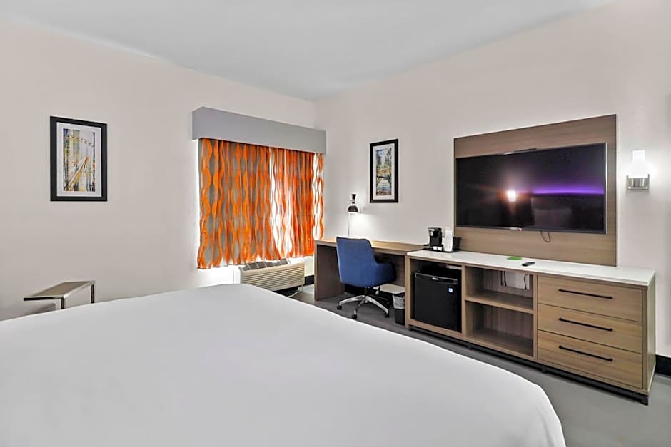 La Quinta Inn & Suites by Wyndham Newnan