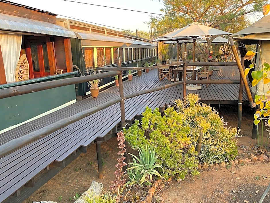 Out in Africa Wildlife Lodge