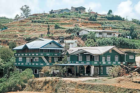 Earth and Sky Hotel Nuwara Eliya