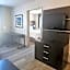 Holiday Inn Express Hotels & Suites Burlington By IHG