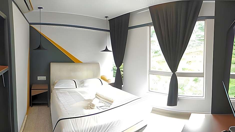 Smile Hotel Seri Kembangan