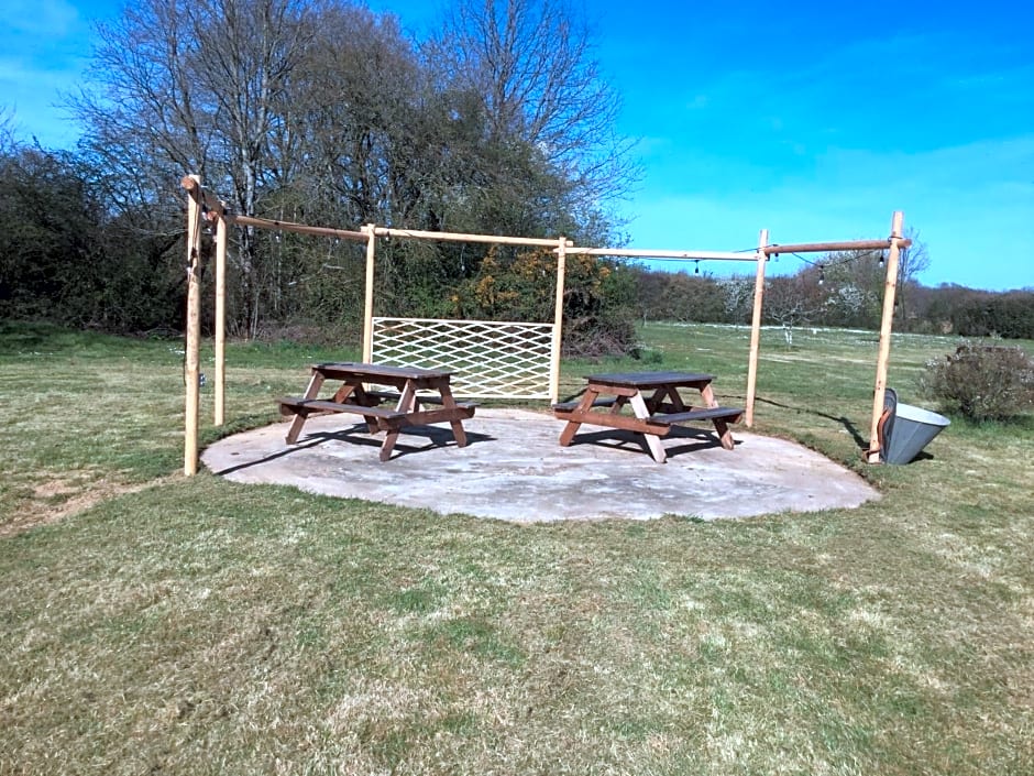 Le Jardin de Rose 24 FEUILLEBERT Romagne 86700