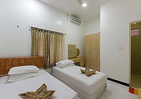 Deluxe Double or Twin Room