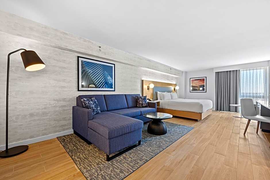 DoubleTree by Hilton New York JFK Airport
