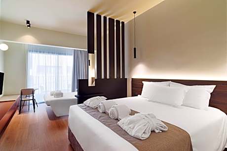 Deluxe Family Suite