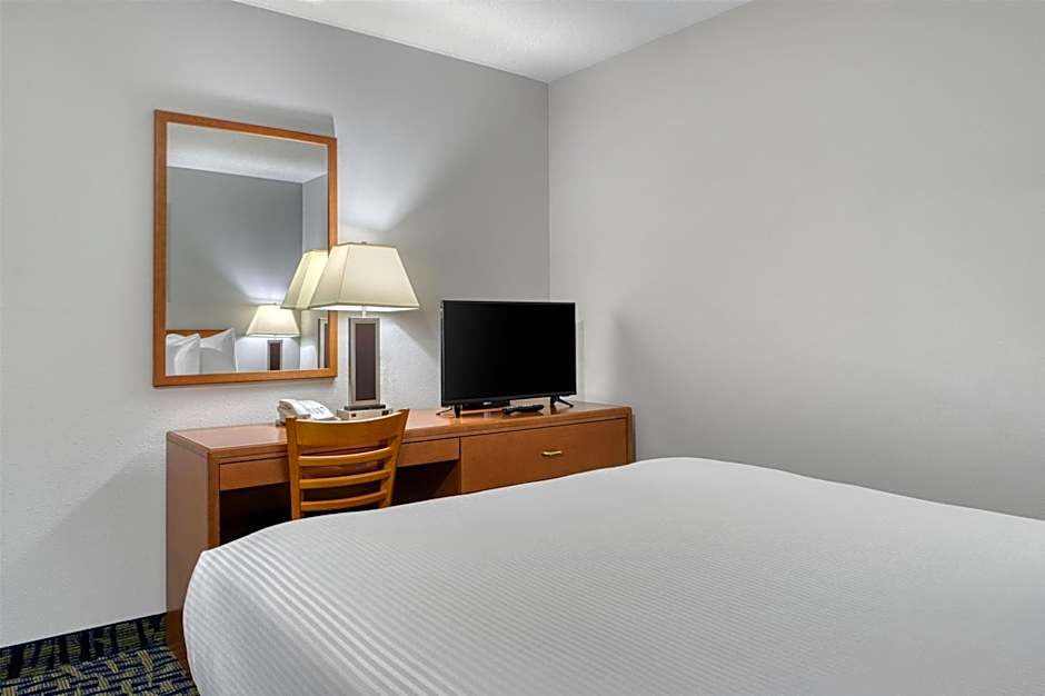 SureStay Plus Hotel by Best Western Lethbridge