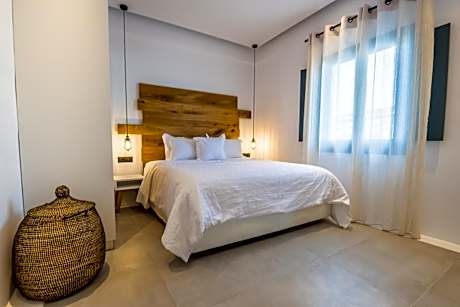 Deluxe Two Bedrooms Suite