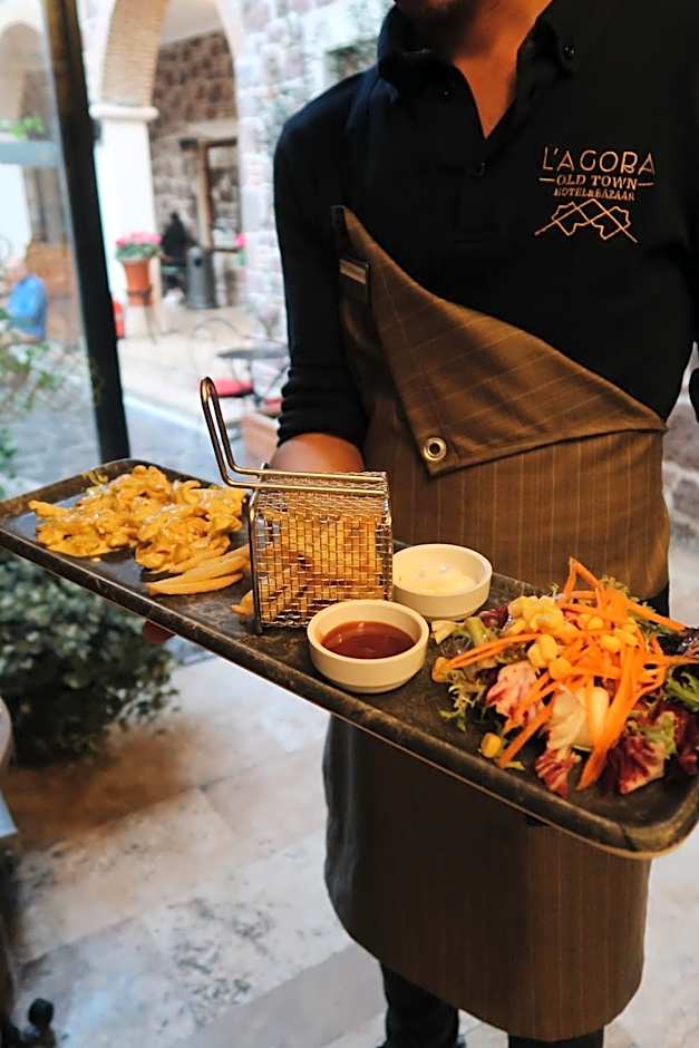 L'agora Old Town Hotel & Bazaar