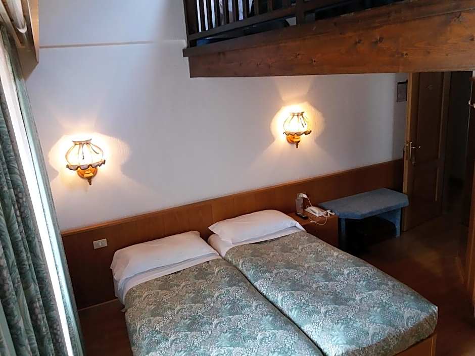 Hotel Ottoz Meublé