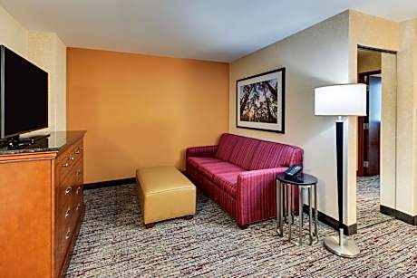 Spacious King Room – High Floor