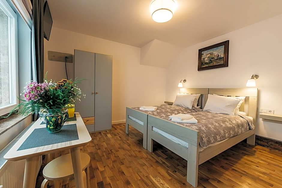 YellowBoot Aparthotel