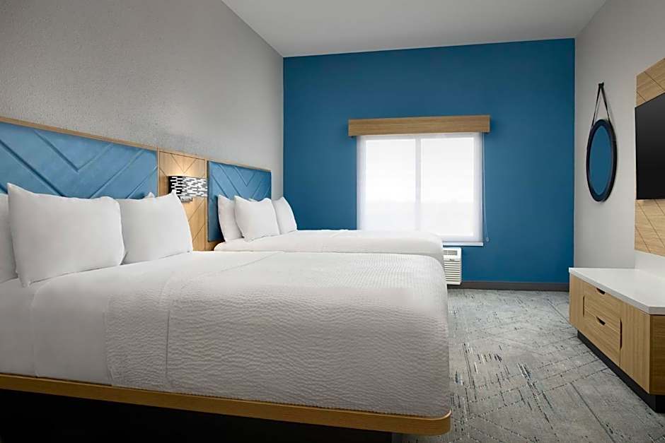 Holiday Inn Express Hotel & Suites DFW West - Hurst By IHG