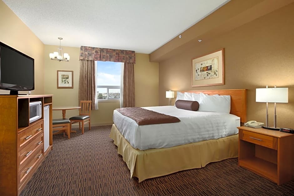 Days Inn & Suites by Wyndham West Edmonton