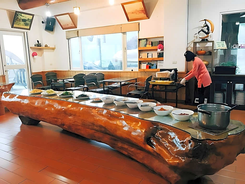 Dindai Glass Vacation Villa