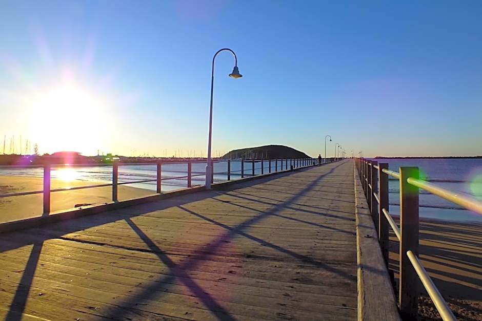 Pacific Marina Apartments