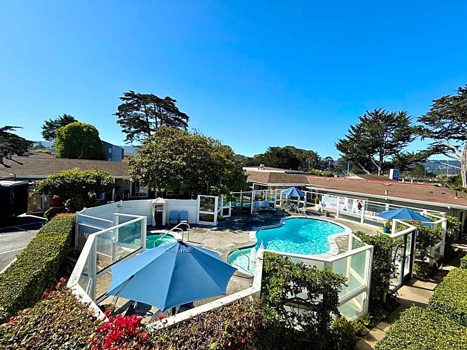 Monterey Bay Lodge