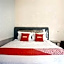 OYO 93003 B32 Homestay