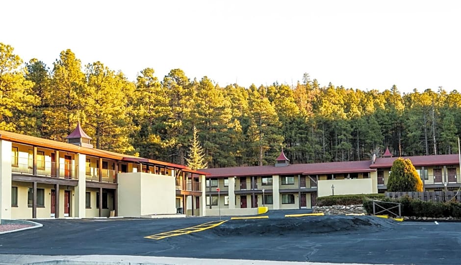 Red Roof Inn PLUS+ Williams – Grand Canyon