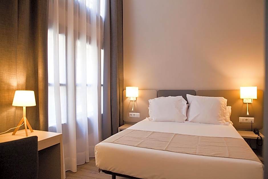 May Ramblas Hotel
