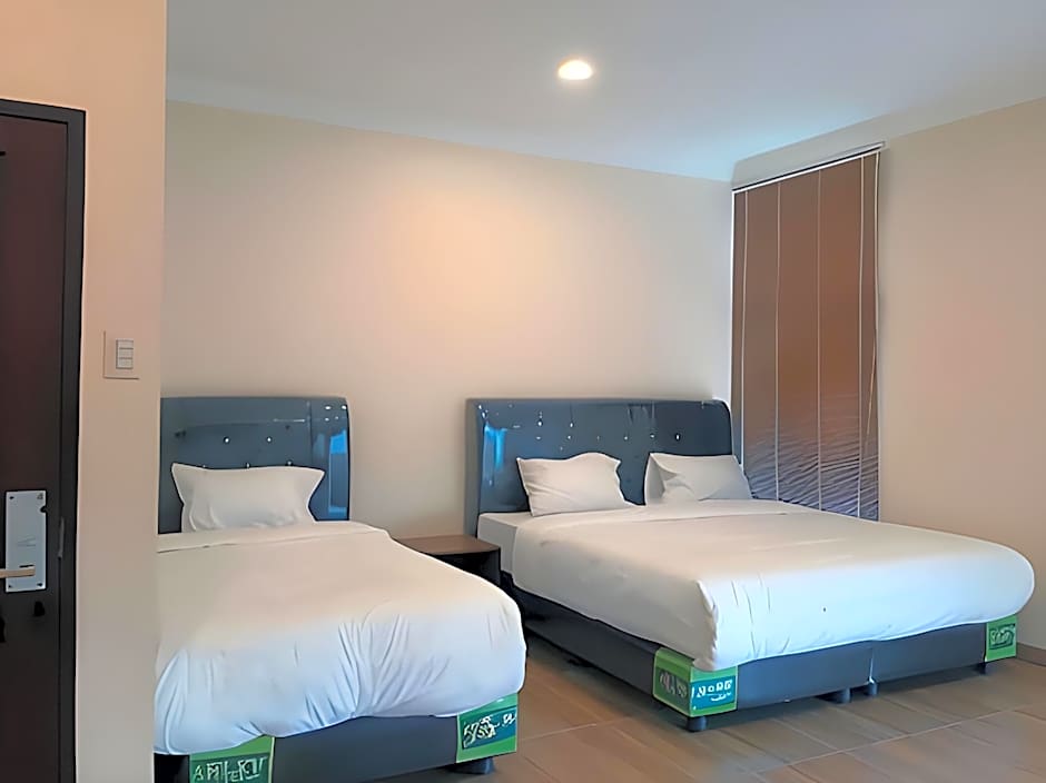 Adam Malik Guesthouse near Regale ICC Medan Mitra RedDoorz