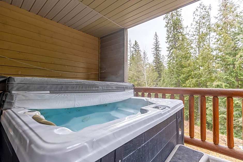 Ski In & 15 Minute Walk to the Lifts Hot Tub AC Pet Friendly