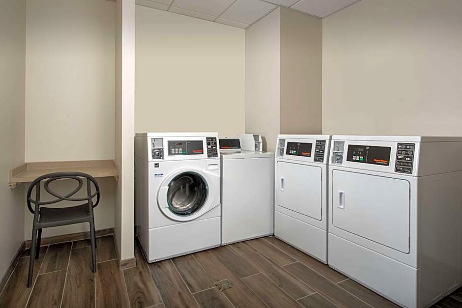 Homewood Suites by Hilton Louisville Airport