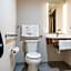 Holiday Inn Express Frazer - Malvern By IHG
